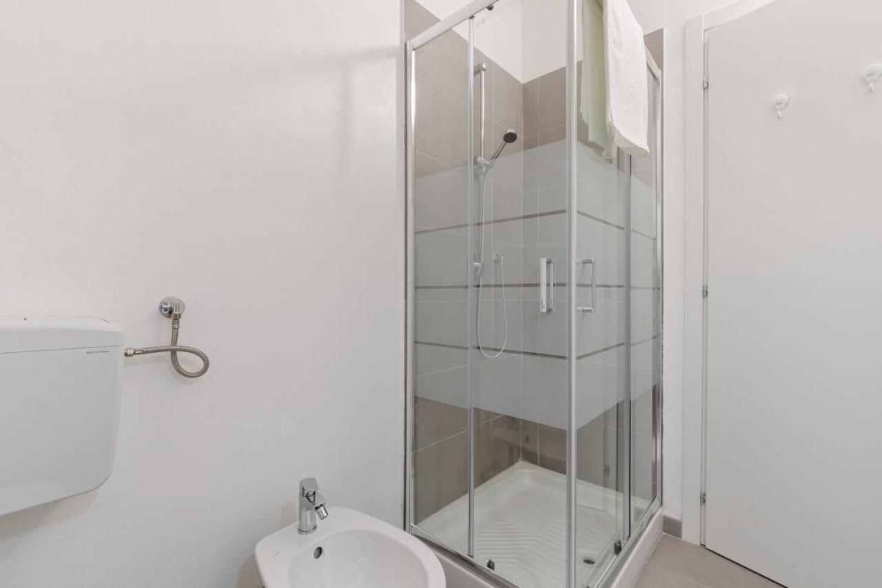 Appartamento Staurenghi Blu - Affitti Brevi Italia Varese Exterior photo